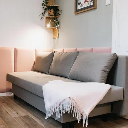 Celna Corner Apartment