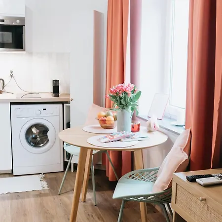 Celna Corner Apartment